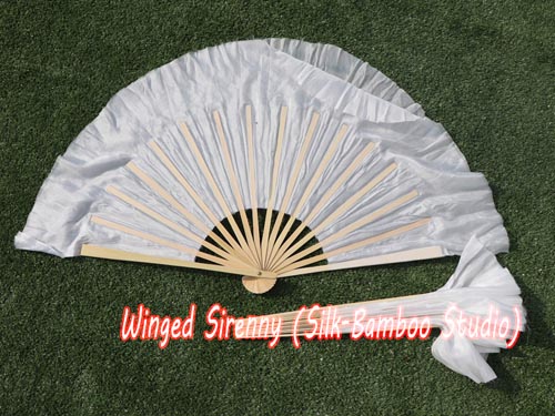 White Chinese silk short flutter dance fan - Click Image to Close
