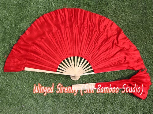 Red Chinese silk short flutter dance fan - Click Image to Close