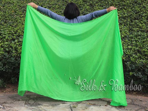 2.7m*1.4m green 5mm belly dance silk veil - Click Image to Close